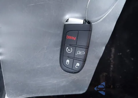 2015 Jeep Grand Cherokee Limited z USA, uszkodzony, nr VIN 1C4RJFBG4FC142277